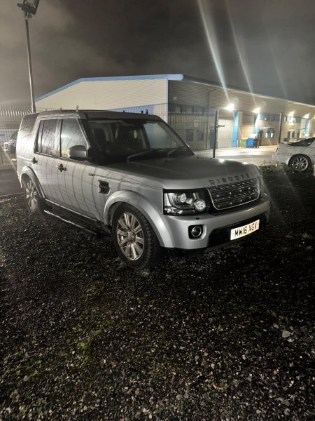 LAND ROVER DISCOVERY 4 3.0 SD V6 SE Auto 4WD 5dr